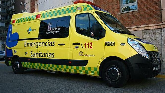 Ambulancia medicalizada del 112.