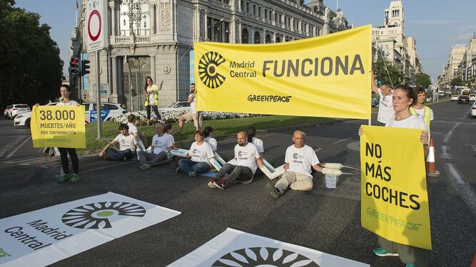 Protesta de Greenpeace hace unos días en Madrid Central.