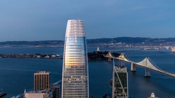 Vista de la c&uacute;pula de la Salesforce Tower - Pelli Crack Pelli