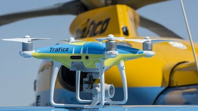 Los drones de la DGT multarán por primera vez durante la operación salida de agosto