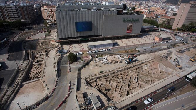 Imagen de archivo de los restos encontrados en la Avenida de Andalucía, parte de los cuales ya han sido destruidos y enterrados.