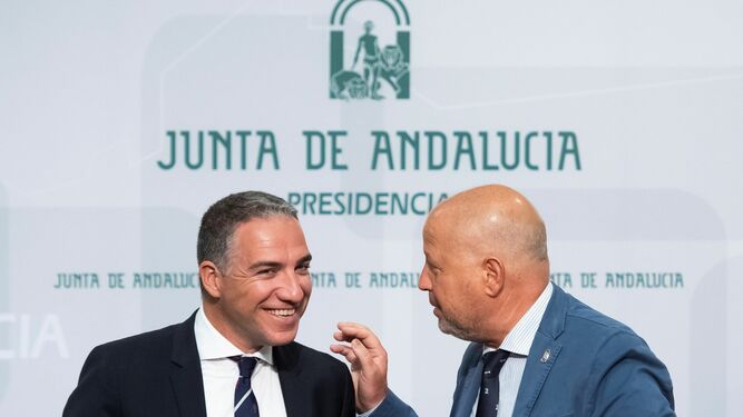 Elías Bendodo y Javier Imbroda, en su comparecencia tras el Consejo de Gobierno de la Junta.