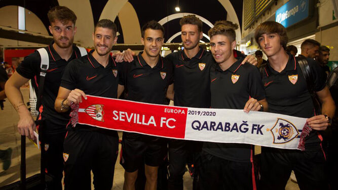 El Sevilla FC ha partido hacia tierras azerbaiyanas este mediodía.