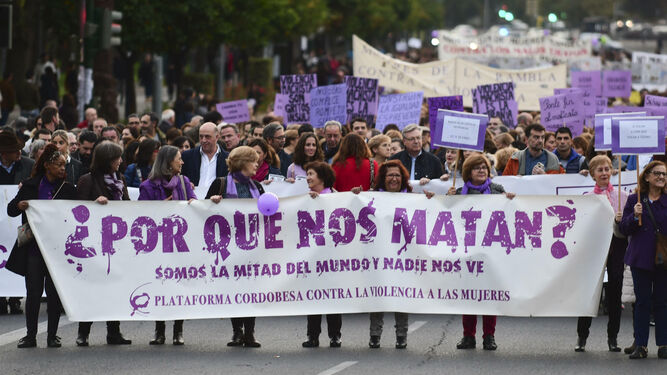 Una manifestación en Córdoba contra la violencia a las mujeres