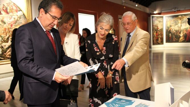 Antonio Pulido, María Jesús Catalá, Patricia del Pozo e Ignacio Villa, en la presentación del programa educativo del Museo de Bellas Artes.