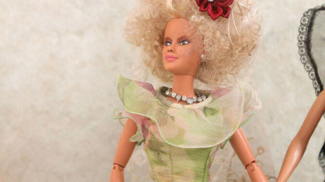 Primer plano de la Barbie Cayetana de Alba.