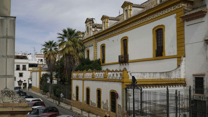 Aspecto actual de la fachada de los edificios Cuerpo de Guardia y Biblioteca de las Reales Atarazanas.