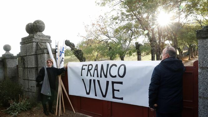 Las im&aacute;genes de la exhumaci&oacute;n de Francisco Franco del Valle de los Ca&iacute;dos