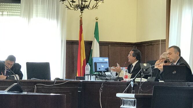 El fiscal delegado de Anticorrupción Fernando Soto, en un momento de su informe.