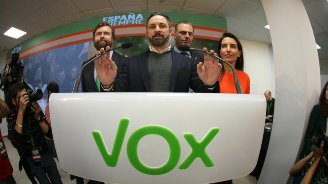 El líder de Vox, Santiago Abascal, analiza los resultados electorales del 10-N.