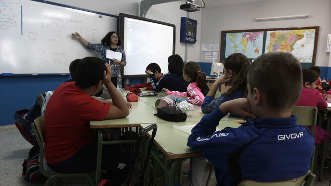 Colegio Adriano del Valle, que cuenta con una comunidad de aprendizaje para la integración social de los inmigrantes.