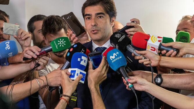 Ángel Haro, en una comparecencia pública ante los medios de comunicación.