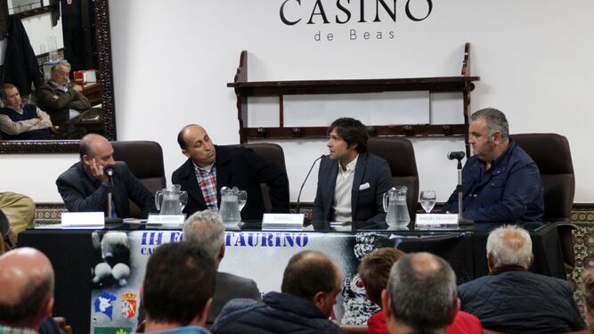 Andrés Romero junto a Paco Barroso y Miguel Delgado en la jornada inaugural de Beas