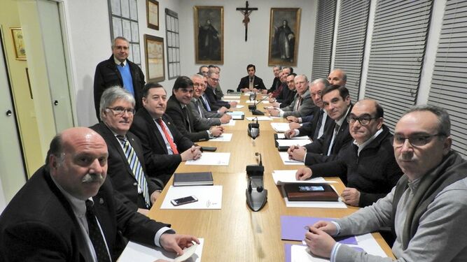 La reunión este viernes de los Consejos, Agrupaciones, Uniones y Federaciones de Hermandades de Andalucía  en el Consejo de Cofradías de Sevilla.