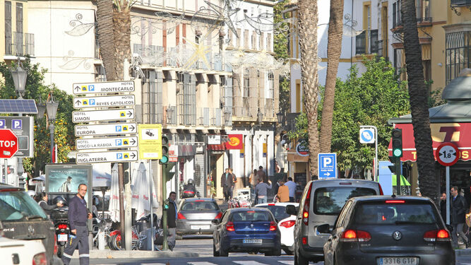 Acceso al centro de la ciudad por la calle San Pablo.