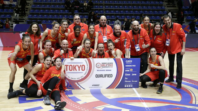 La selección femenina de baloncesto celebra el billete para Tokio 2020