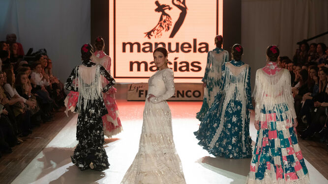 Desfile Mnauela Mac&iacute;as en Lepe Loves Flamenco 2020
