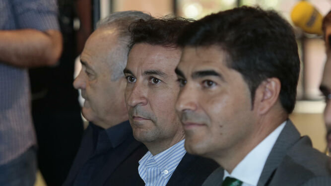 El presidente, Ángel Haro, junto al vicepresidente, José Miguel López Catalán.