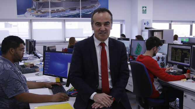 Francisco Cuervas, CEO de Ghenova, en la sede central de la compañía en Sevilla.