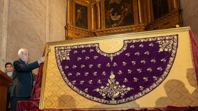 San Esteban presenta su recuperada clámide púrpura