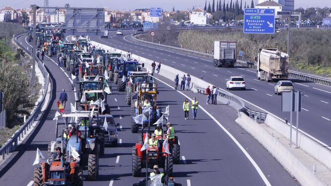 La tractorada en Sevilla, en im&aacute;genes