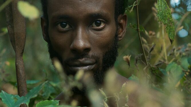 Una imagen del filme ruandés 'Things of the aimless wanderer' (2014, Kivu Ruhorahoza).
