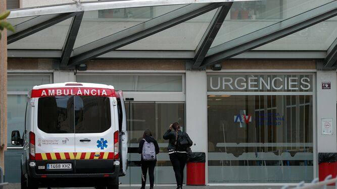 Entrada de urgencias de un hospital valenciano.