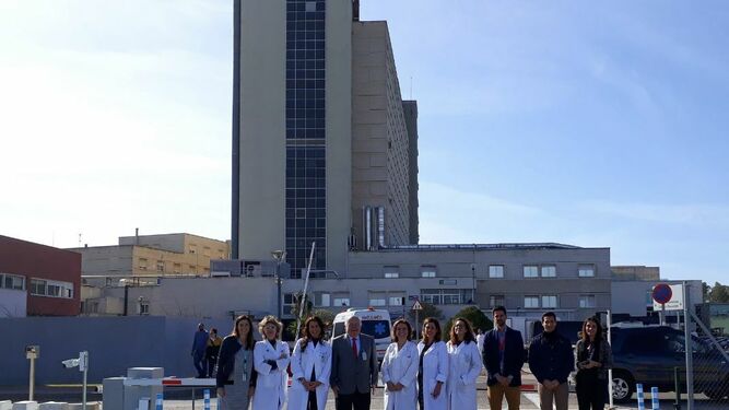 El consejero de Salud y Familias, Jesús Aguirre, acude a la inauguración del nuevo parking del Hospital de Valme