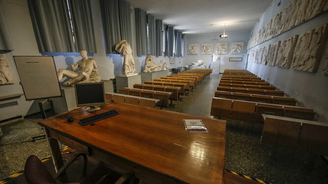 Imagen de un aula vacía de la Universidad de Roma La Sapienza
