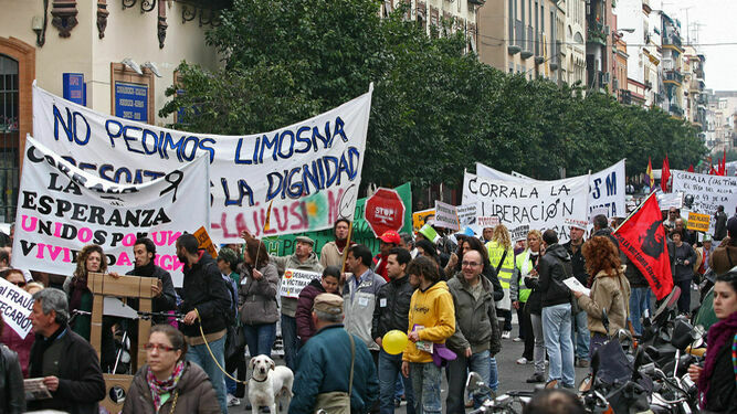 Una manifestación contra los desahucios en Sevilla