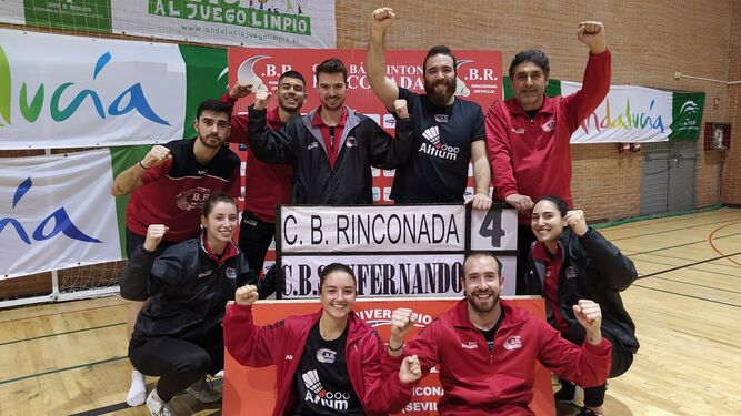 Los jugadores del Rinconada celebran su pase a la final del Top 8.