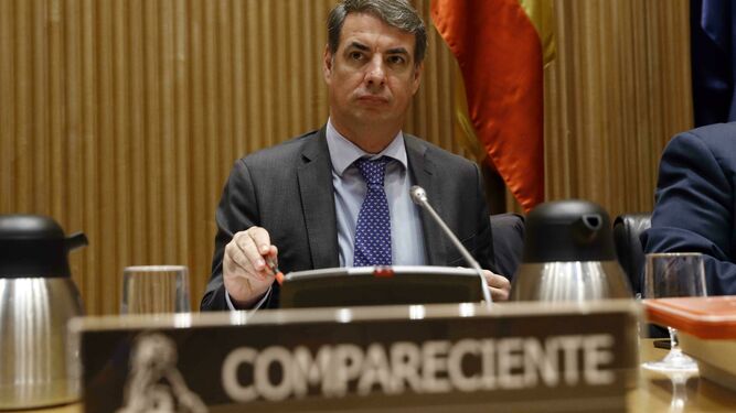 El ex presidente de la SEPI Vicente Fernández, en una comisión en el Congreso de los Diputados.