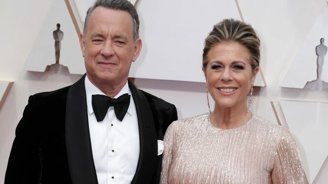 Tom Hanks y su mujer.