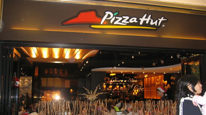 Establecimiento de Pizza Hut.