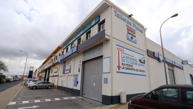 Empresas cerradas en un polígono de Huelva