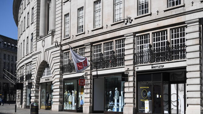 Tiendas cerradas en la céntrica Regent Street de Londres