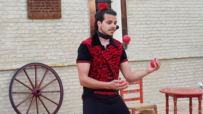 Germán López, de la compañía Chicharrón Circo Flamenco, inaugurará la iniciativa.