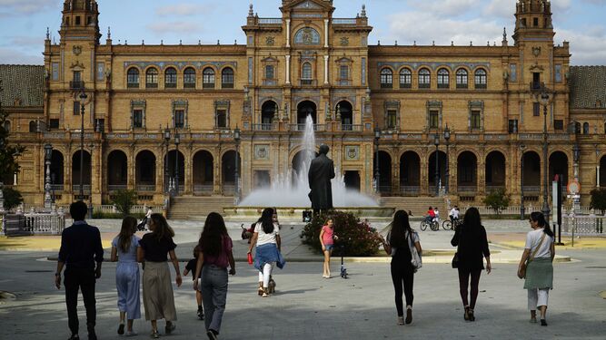 Coronavirus en Sevilla:  El buen tiempo se une a la desescalada