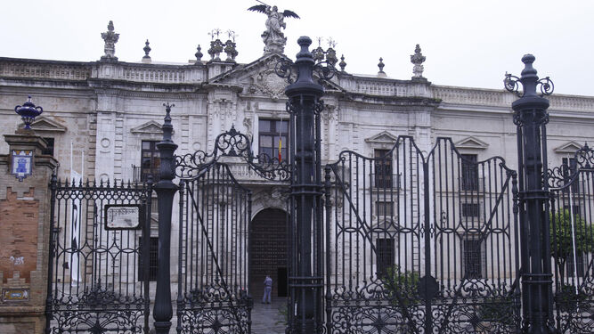 Rectorado de la Universidad de Sevilla, sin clases presenciales desde mediados de marzo