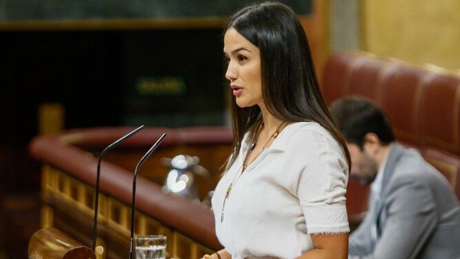 La diputada de Vox Mireia Borrás, durante su intervención en el Congreso.