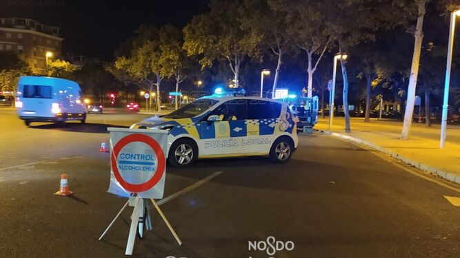 Un control de alcoholemia de la Policía Local de Sevilla.