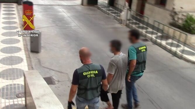 Momento de la detención en Melilla