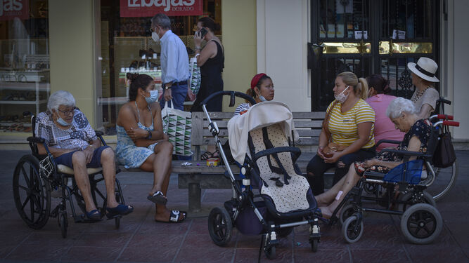Un d&iacute;a de agosto en Sevilla: barrio de Los Remedios