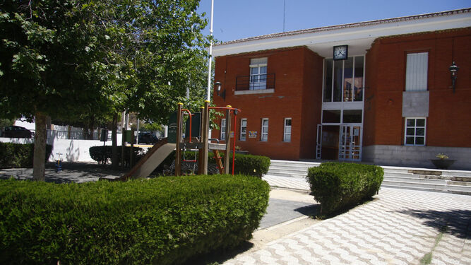 Una imagen del ayuntamiento de Pruna.