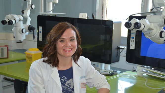 María del Mar Tomás Carmona, investigadora del Instituto de Investigación Biomédica (Inibic) y portavoz de la Sociedad Española de Microbiología