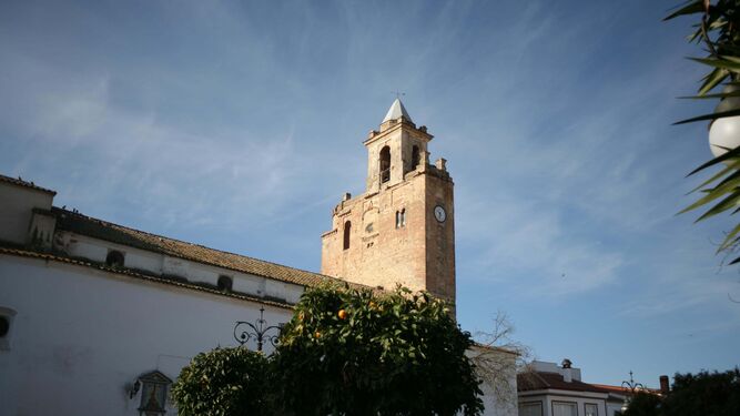 En este recorrido por el gótico-mudéjar se encuentra la Iglesia de Nuestra Señora de las Nieves de Alanís.