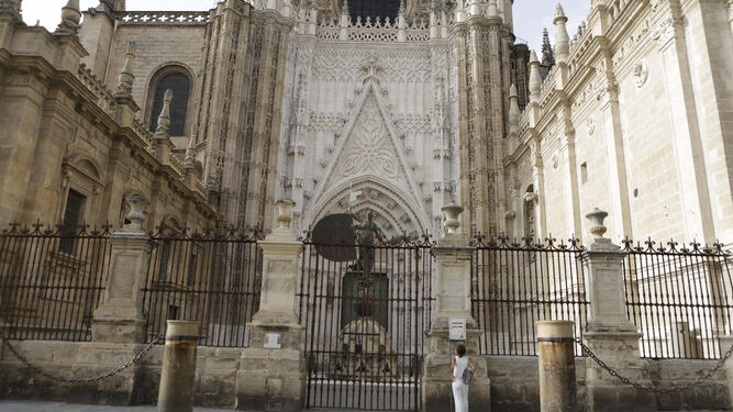 La Puerta del Príncipe de la Catedral de Sevilla.