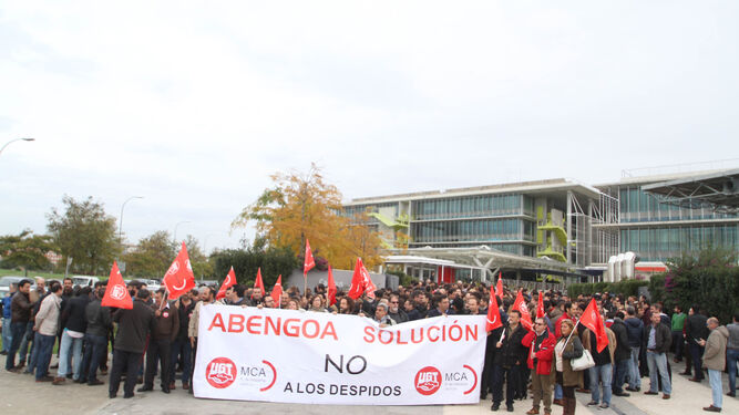 Manifestación de trabajadores de Abengoa en 2016