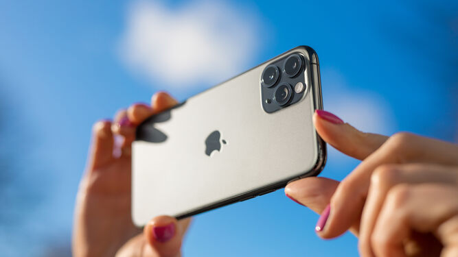 Está previsto que lleguen nuevos modelos del iPhone 12 de Apple.