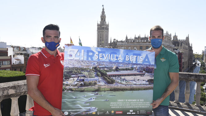 Patricio Rojas y Javier García, con el cartel de la prueba de este año.